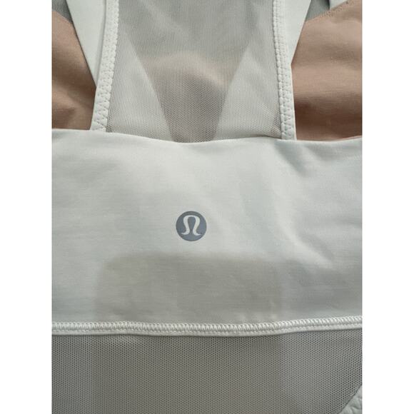 Lululemon White Running in the City Tank  - size 6 - Picture 6 of 9